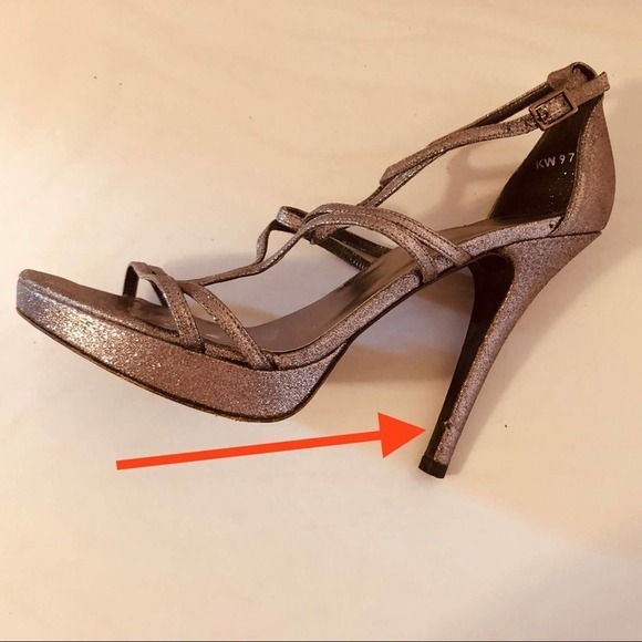 Stuart Weitzman T-Strap Platform Metallic Glitter Strappy Heels 8.5 Event - Picture 12 of 12